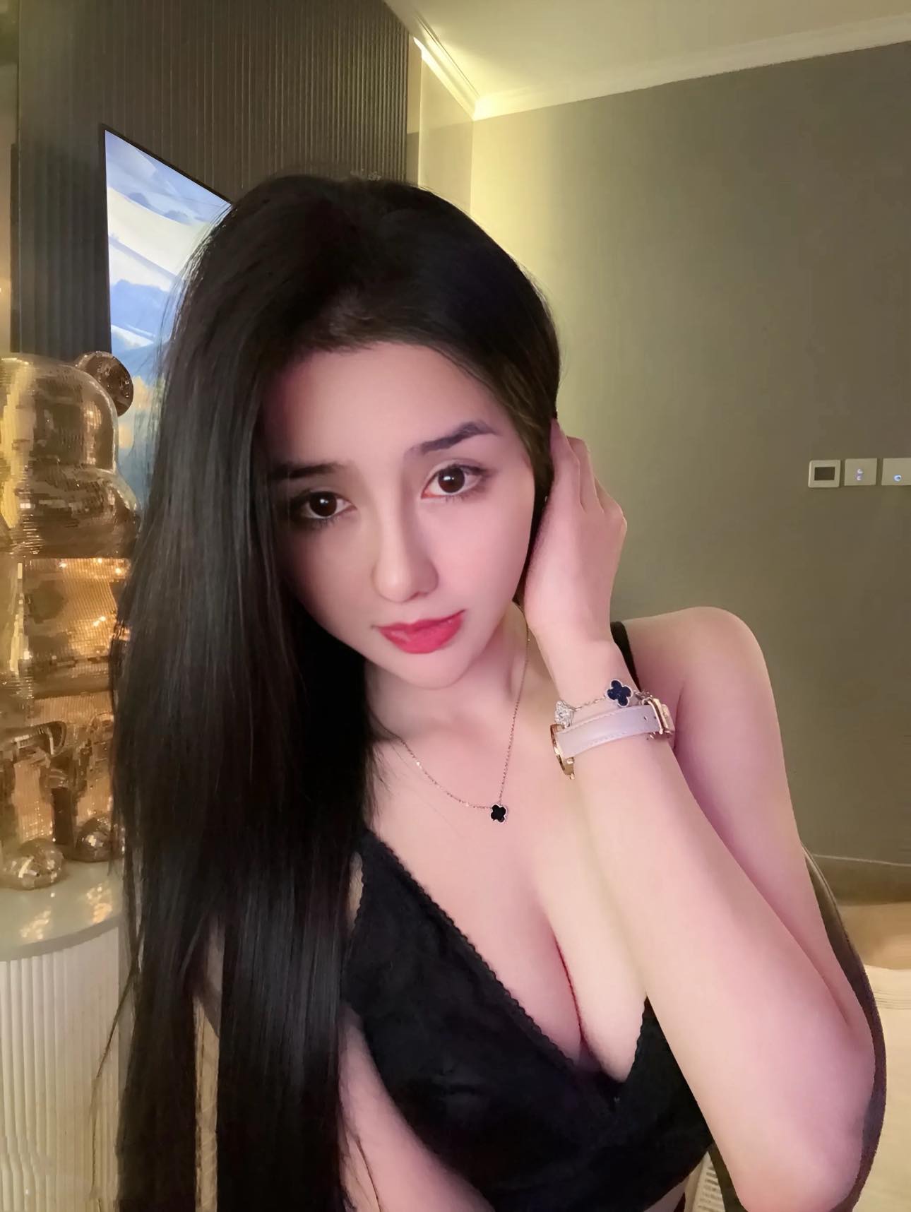 流浪地球 - 国产科幻电影